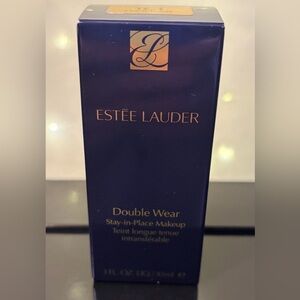 Estee Lauder Double Wear Stay-in-Place Makeup. Color is 1C1 Cool Bone